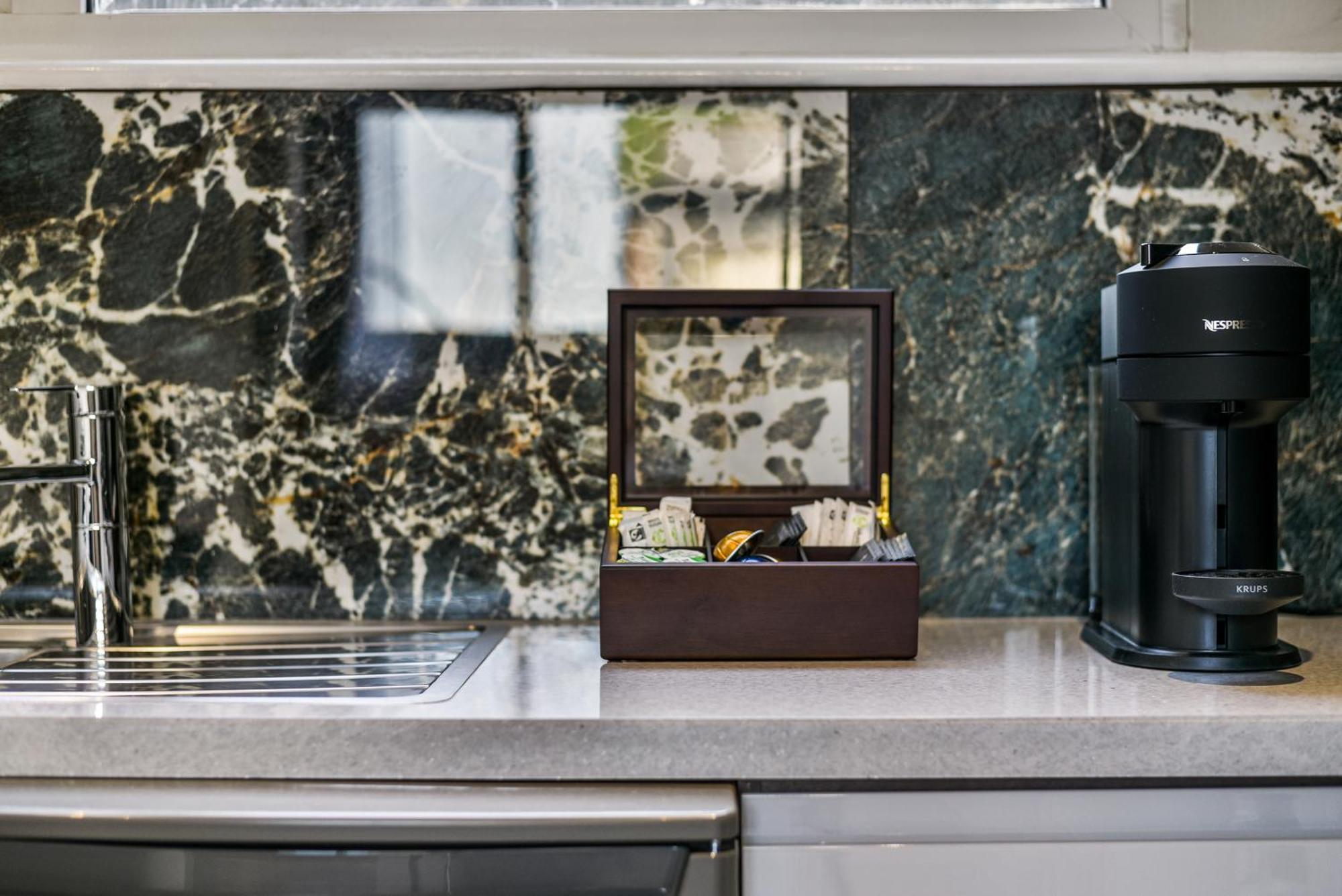 Avari Apartments - Hatton Collection لندن المظهر الخارجي الصورة